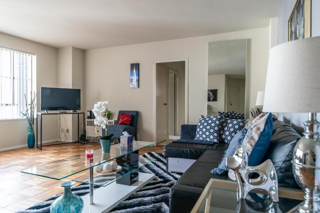 Spacious Charming Condo With Great Views Near The Grove Los Ángeles Exterior foto